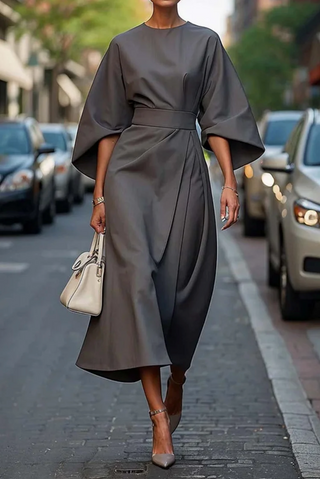 Women's dress | Midi with striking details