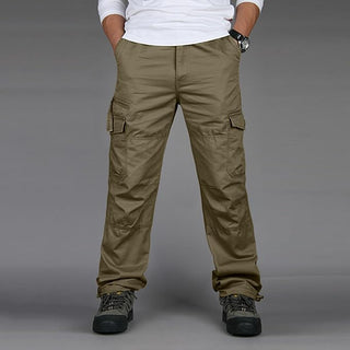 Herren-Cargohosen | Detail an den Taschen