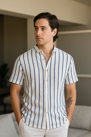 Nico | Herren Gestreiftes Kurzarmshirt | Sommerleicht Weiß