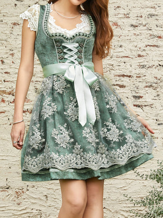 Damen Oktoberfest Dirndl Kleid | Schnüroberteil & Bestickte Schürze