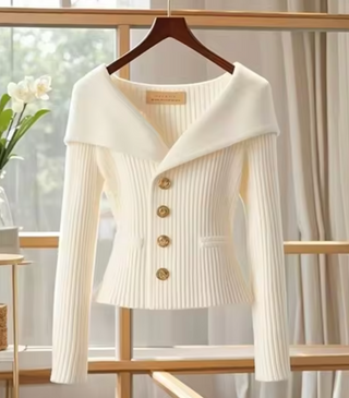 Damen Fitted Button Cardigan | Off Shoulder