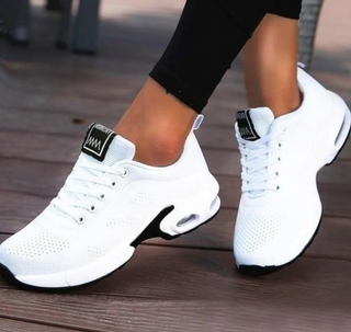 Die bequemsten orthopädischen Schuhe des Jahres 2024! Weiß