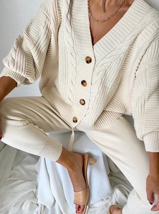 Damen Lounge Set | Knopf-Strickjacke & Jogginghose