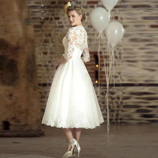 Damen Hochzeitskleid mit langen Ärmeln und V-Ausschnitt | Midi