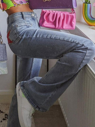 Damen Slim Fit Jeans mit Ausgestellt am Saum | Hohe Taille
