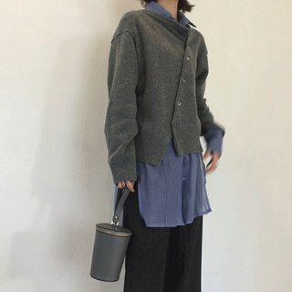 Damen Asymmetrischer Knopf Cardigan | Lässige Passform